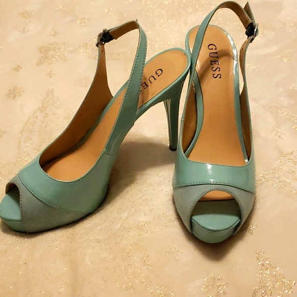 GUESS, Auamarine colored peep toe, velvet accented heels - Picture 3 of 7